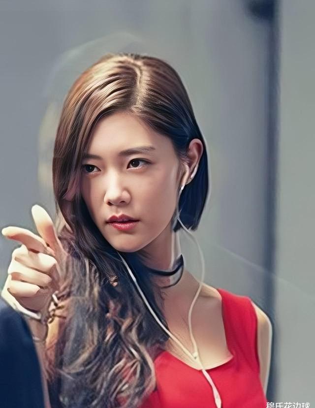 94间房主跳舞 侦探帽